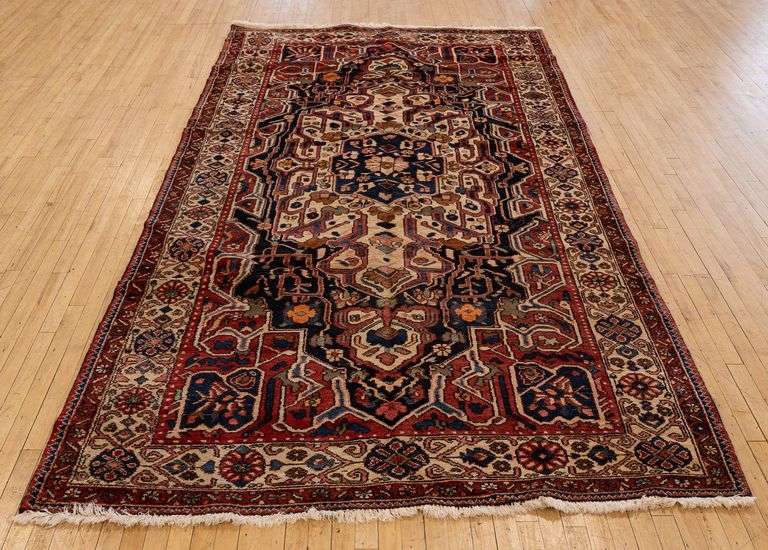 BAKHTIARI RUG