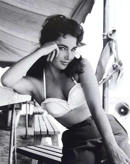 ELIZABETH TAYLOR PORTRAIT LITHOGRAPH