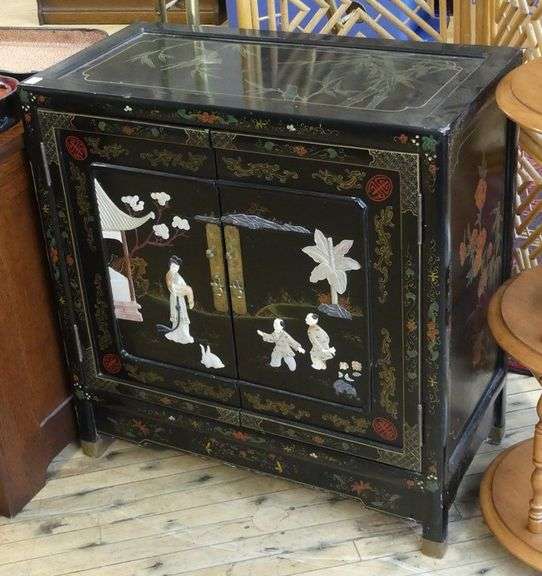 ASIAN LACQUER LAMP COMMODE