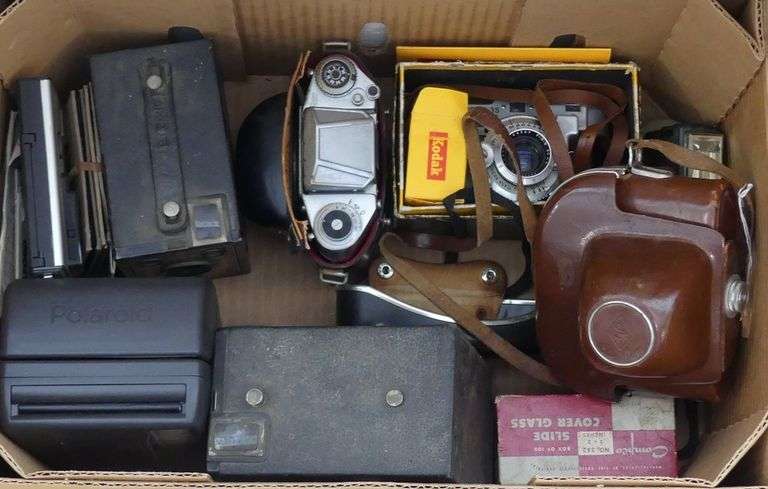 BOX LOT OF CAMERAS AND ACCESSORIES