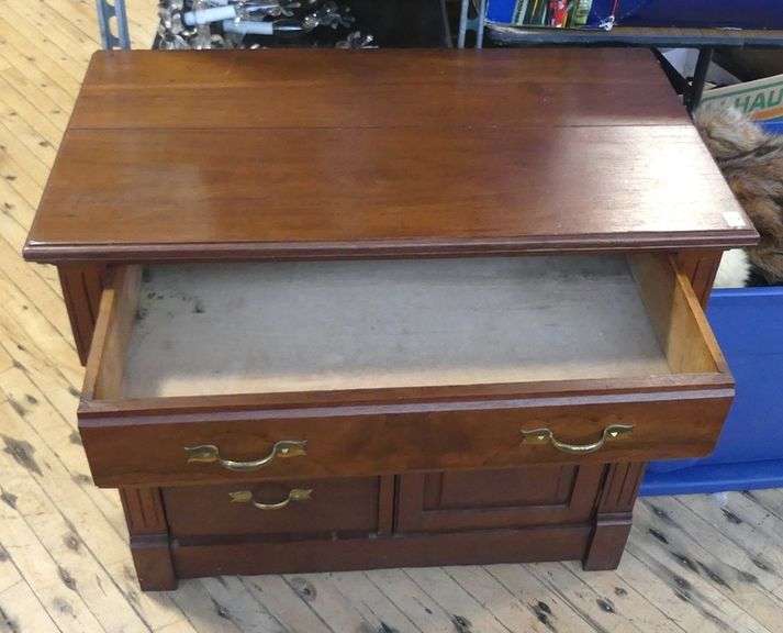 WALNUT WASHSTAND