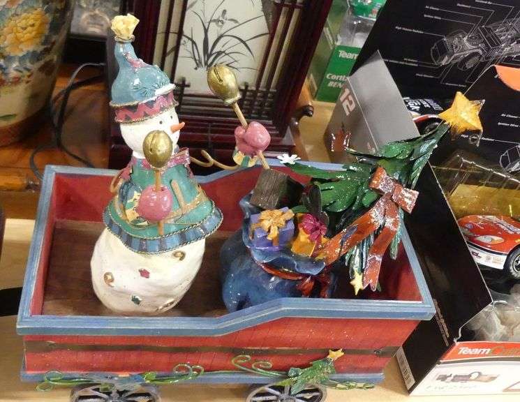 "HOLIDAY EXPRESS" TRAIN DECORATION