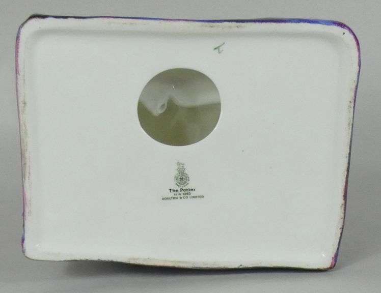 DOULTON "THE POTTER"