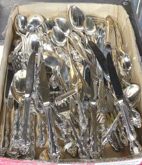 ROGERS BROS. "BAROQUE ROSE" FLATWARE