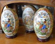 THREE CHINESE PORCELAIN "EGG" FIGURINES