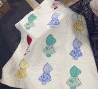 BOX LOT OF SEWING ITEMS AND QUILT