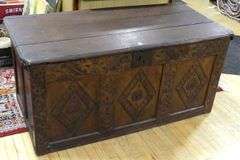 18TH CENTURY OAK BLANKET BOX