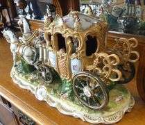 IMPRESSIVE DRESDEN PORCELAIN "CARRIAGE" FIGURINE