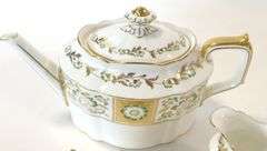 ROYAL CROWN DERBY "GREEN DERBY PANEL" TEA SET
