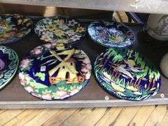 SEVEN MALING DINNER PLATES