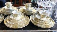 ROYAL CROWN DERBY "GREEN DERBY PANEL" DINNERWARE