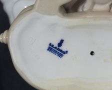 THREE LLADRO FIGURINES