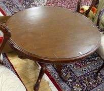 VICTORIAN PARLOUR TABLE