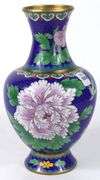 CHINESE CLOISONNÉ VASE