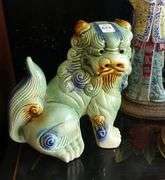 CHINESE PORCELAIN LAMPS AND FOO DOG FIGURINES