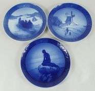 18 ROYAL COPENHAGEN PLATES