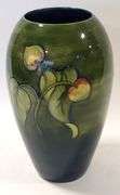 LARGE MOORCROFT "DAHLIA" VASE