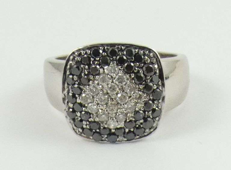 BLACK & WHITE DIAMOND RING