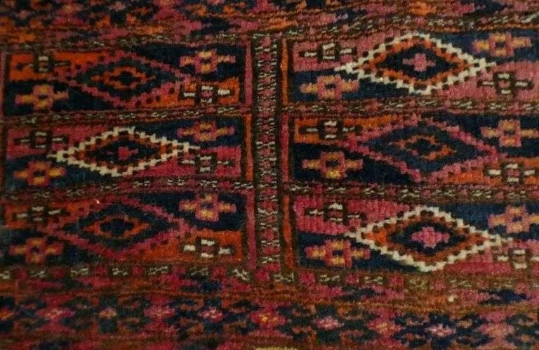 ANTIQUE ORIENTAL TABLE RUNNER