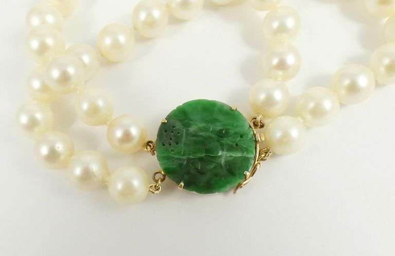 IMPORTANT PEARL, JADE & GOLD BRACELET