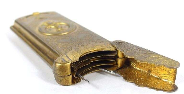 RARE ANTIQUE SEWING NEEDLE CASE