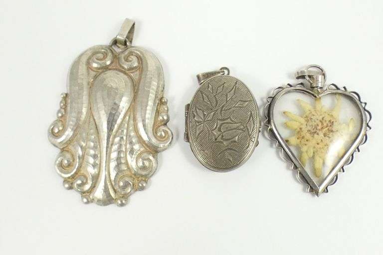 ANTIQUE CONTINENTAL SILVER JEWELLERY