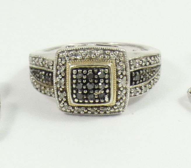 SUITE BLACK & WHITE DIAMOND JEWELLERY