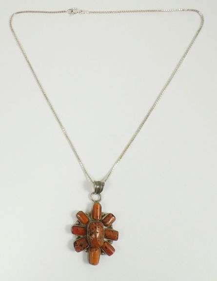 CORAL PENDANT ON CHAIN