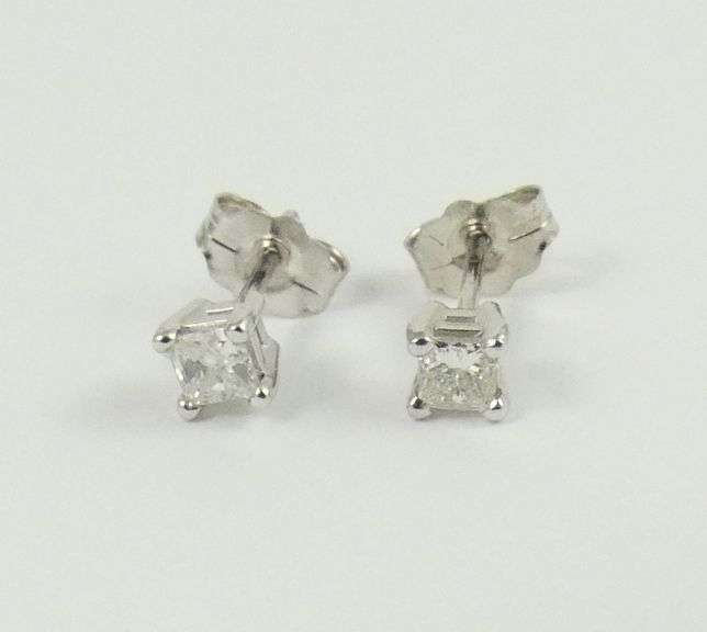 PRINCESS DIAMOND STUD EARRINGS
