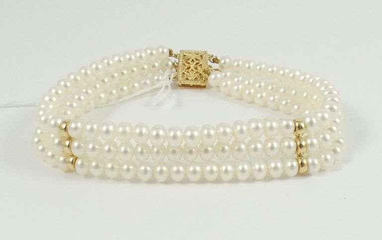 PEARL & GOLD BRACELET