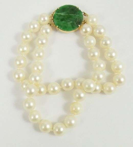 IMPORTANT PEARL, JADE & GOLD BRACELET