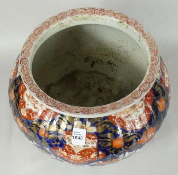 ANTIQUE PORCELAIN JARDINIERE