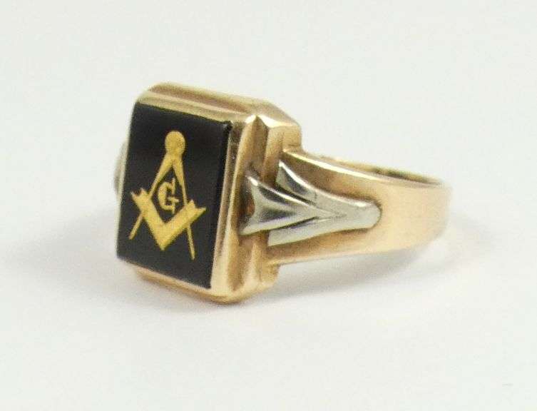 GOLD MASONIC RING