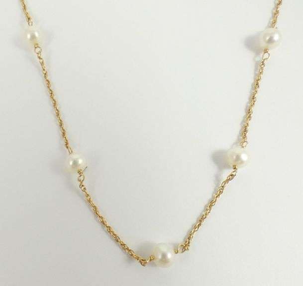 GOLD & PEARL NECKLACE