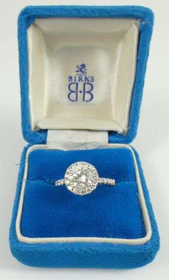 VALUABLE DIAMOND RING