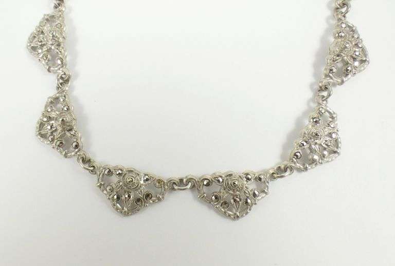 ANTIQUE SILVER NECKLACE