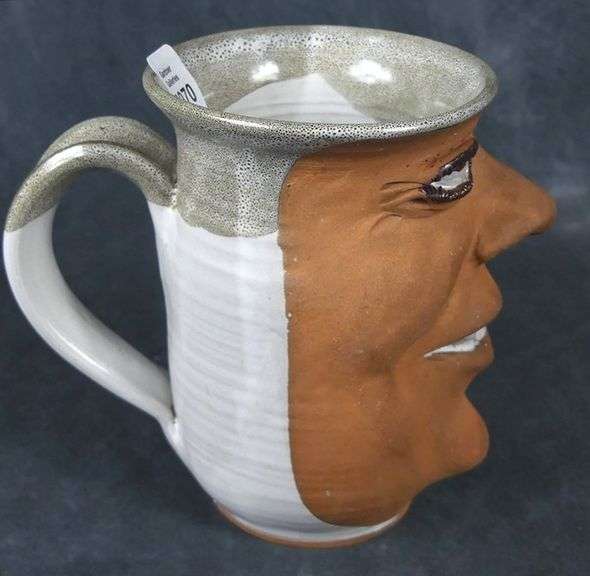 LEISHMAN CANADA FACE MUG