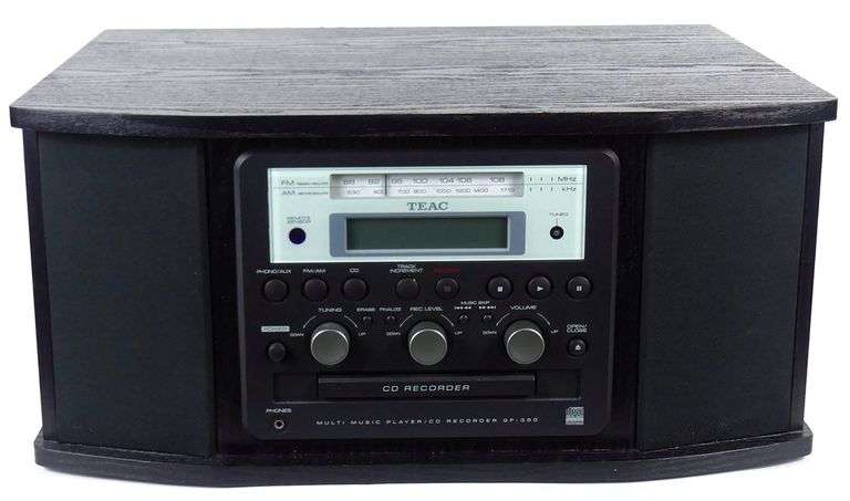 TEAC MULTI MUSIC PLAYER & CD RECORDER