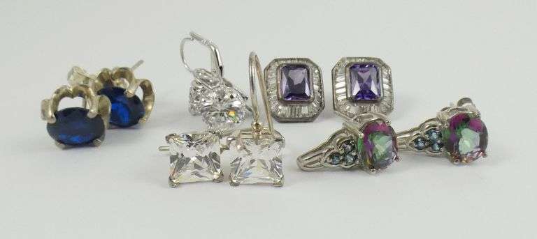 5 PAIRS PIERCED EARRINGS