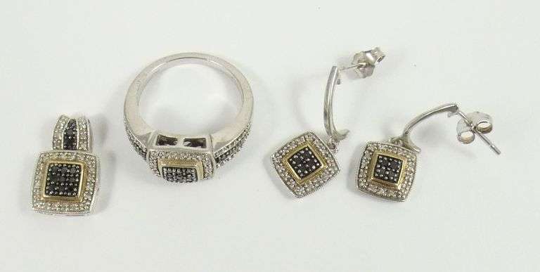 SUITE BLACK & WHITE DIAMOND JEWELLERY