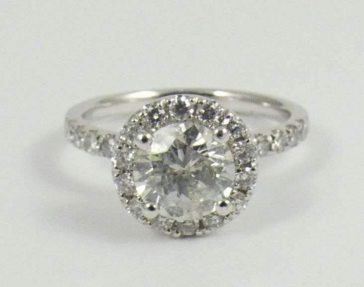 VALUABLE DIAMOND RING