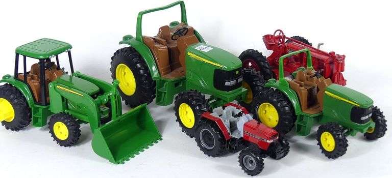DIE-CAST TRACTORS