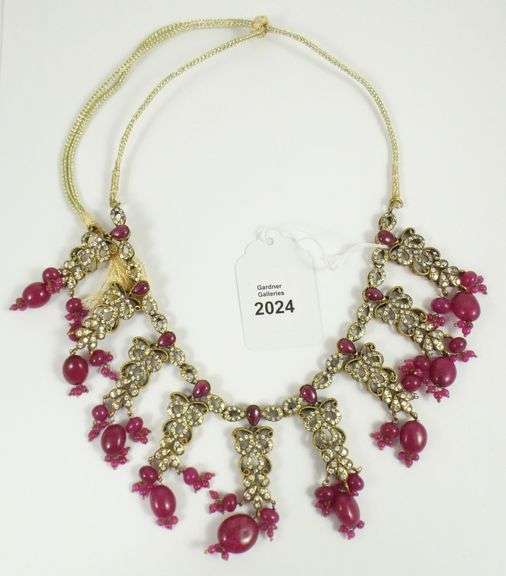 VINTAGE INDIAN NECKLACE