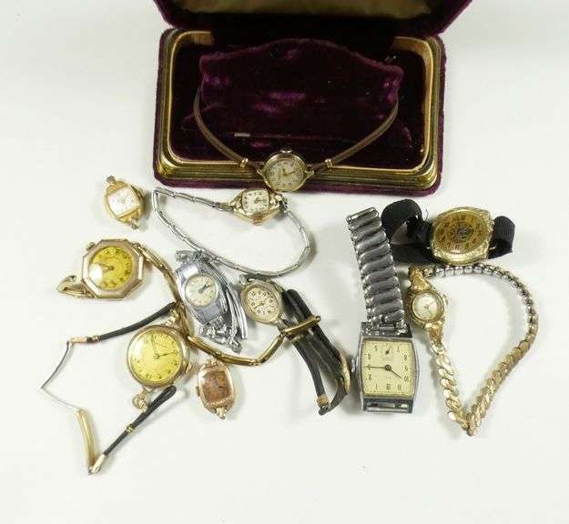 11 ANTIQUE/VINTAGE WRISTWATCHES