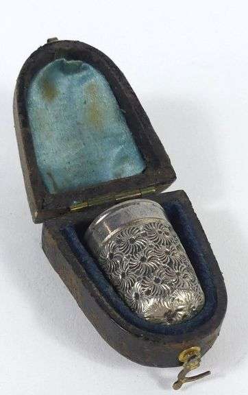 VICTORIAN SILVER THIMBLE