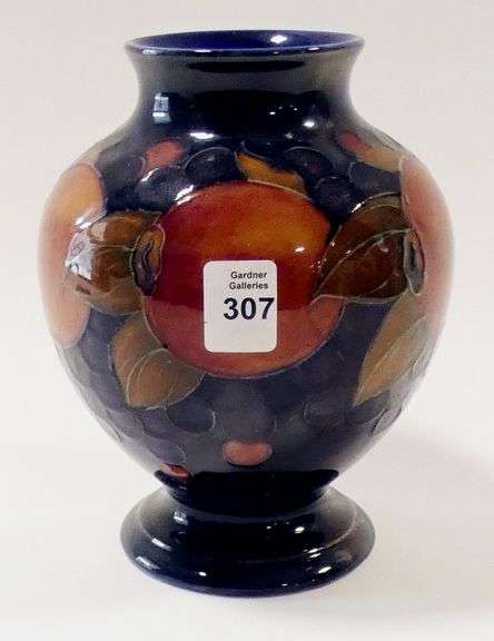 MOORCROFT "POMEGRANATE" VASE