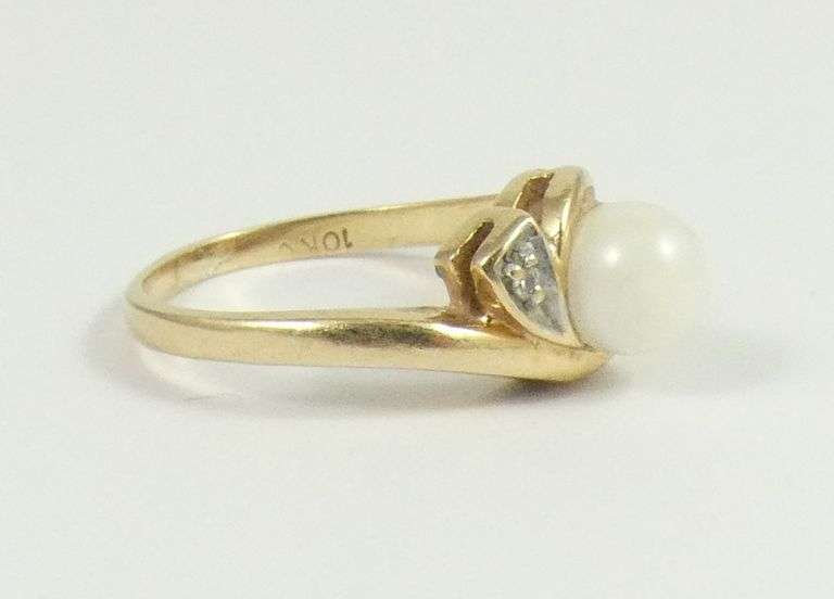 PEARL RING