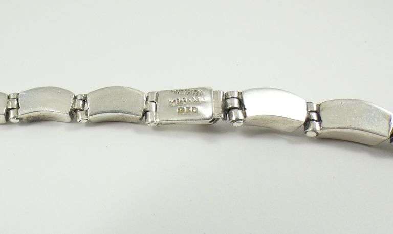 MEXICAN SILVER NECKLACE