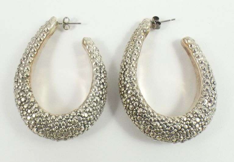 PAIR UNIQUE SILVER EARRINGS