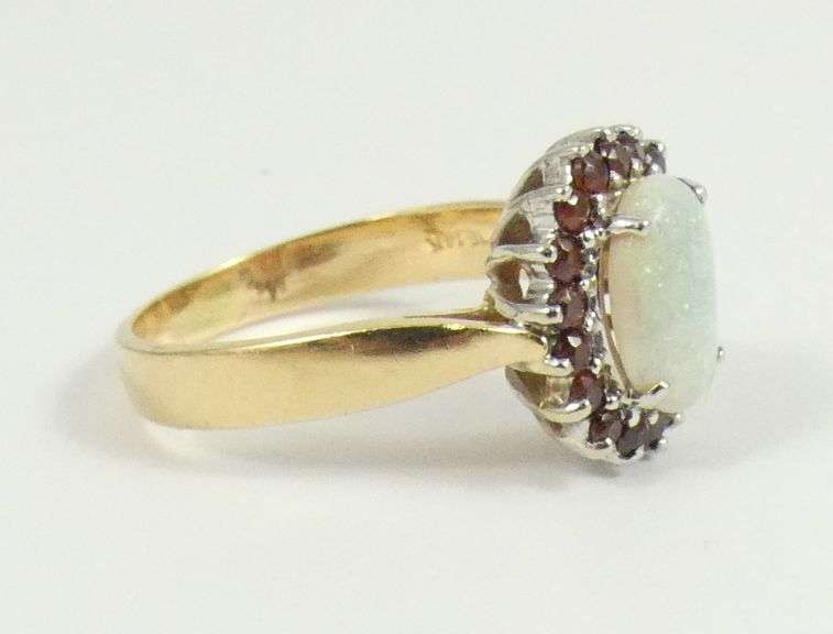 OPAL & GARNET RING